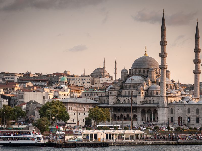 Стамбул экскурсионные туры с перелетом из москвы. Мечеть Чамлыджа в Стамбуле. Добро пожаловать в Стамбул. Обзорная экскурсия по Стамбулу. Стамбул прогулка.
